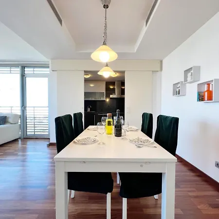Apartment Forum Playa And Pool Barcelona Sant Adria de Besos
